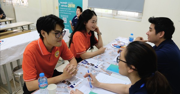 Kết nối việc làm, định hướng nghề nghiệp ngay khi đang đi học cho sinh viên y dược