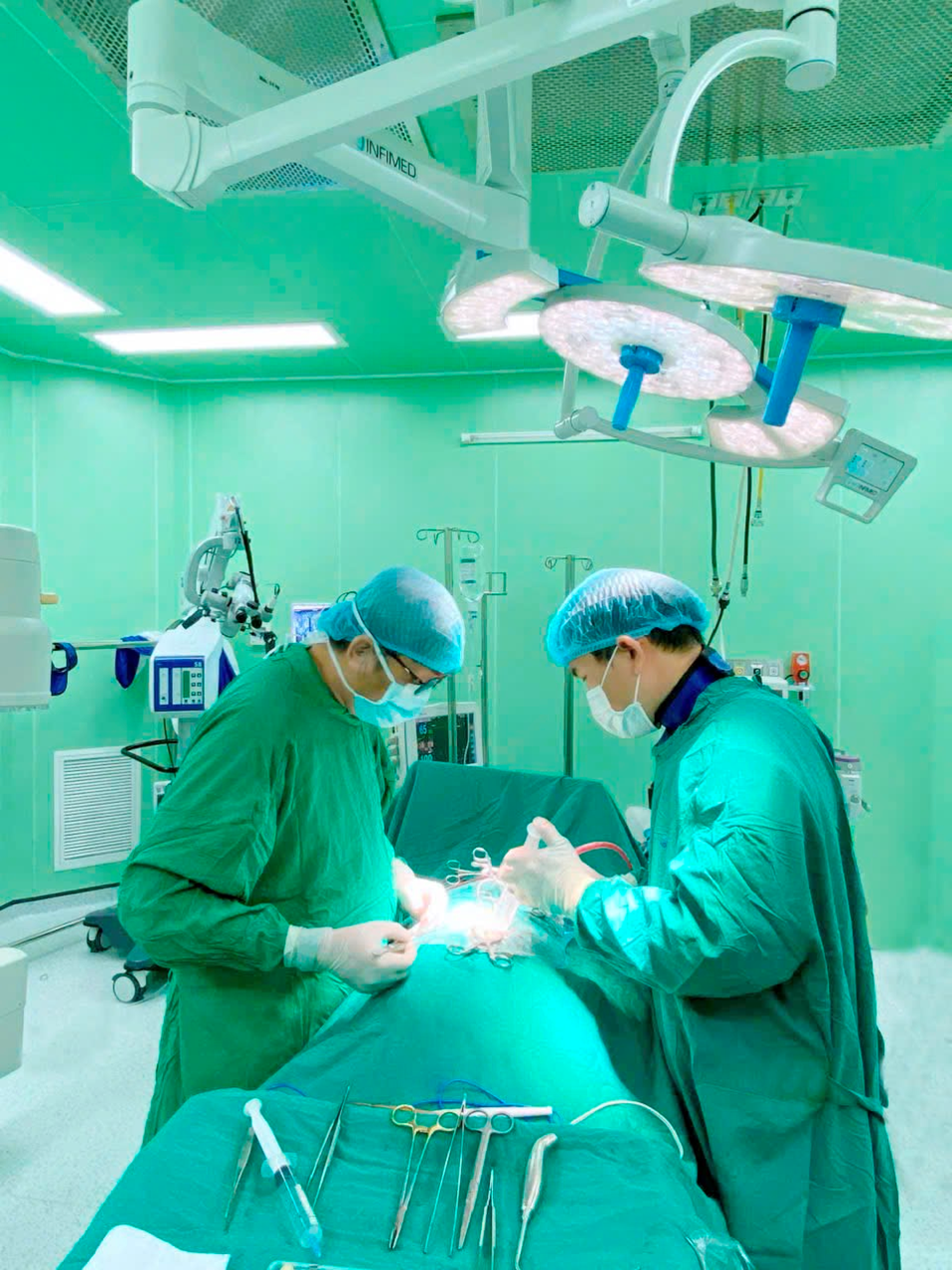 Bước ngoặt y khoa tại Bệnh viện Đồng Nai -2: Từ điều trị hiếm muộn đến làm chủ 'giờ vàng' đột quỵ- Ảnh 2.