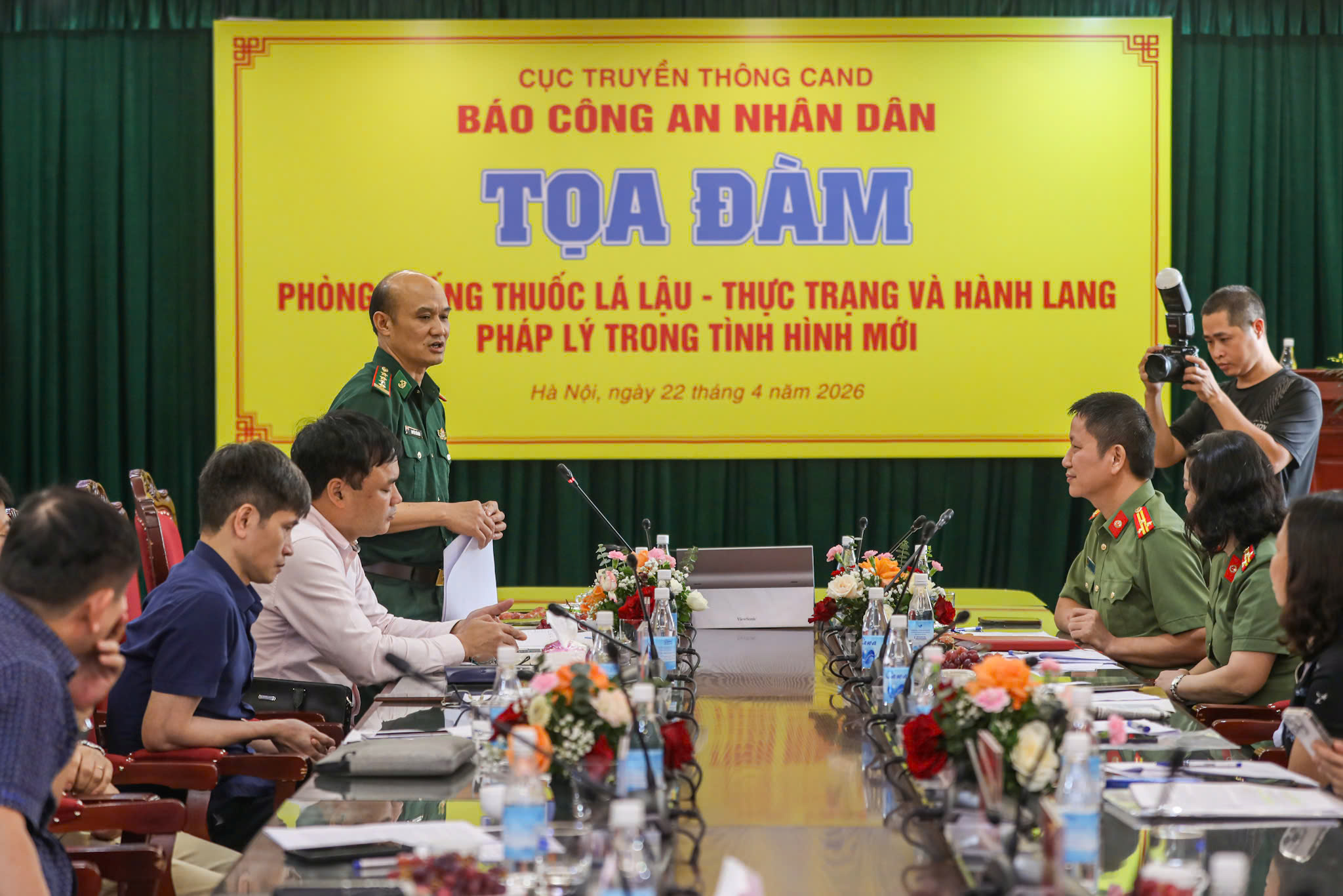 Đề xuất tăng nặng mức xử phạt, siết khâu bán lẻ để chặn thuốc lá lậu- Ảnh 7.