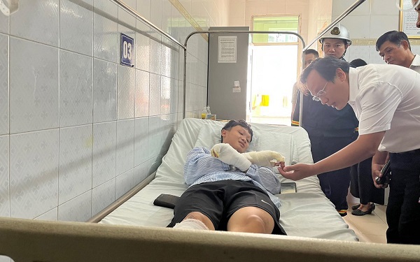 Hai cán bộ, chiến sĩ Công an Hải Phòng bị thương khi đang làm nhiệm vụ- Ảnh 3.