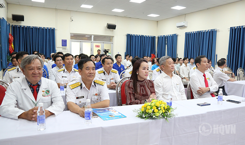 Tri ân những tấm lòng vì biển, đảo- Ảnh 2.