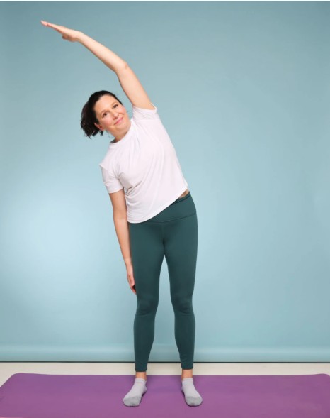 8 động tác buổi sáng giúp giảm cứng khớp- Ảnh 4.