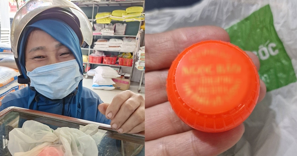 Đánh rơi chỉ vàng tích cóp 2 năm, người phụ nữ vỡ òa khi nhận lại nhờ lòng tốt của người lạ