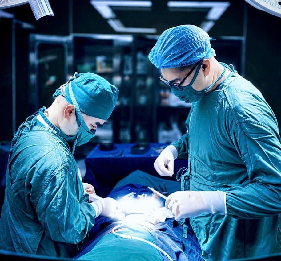 Cứu 'cậu nhỏ' bị cương cứng 7 ngày liên lục- Ảnh 1.