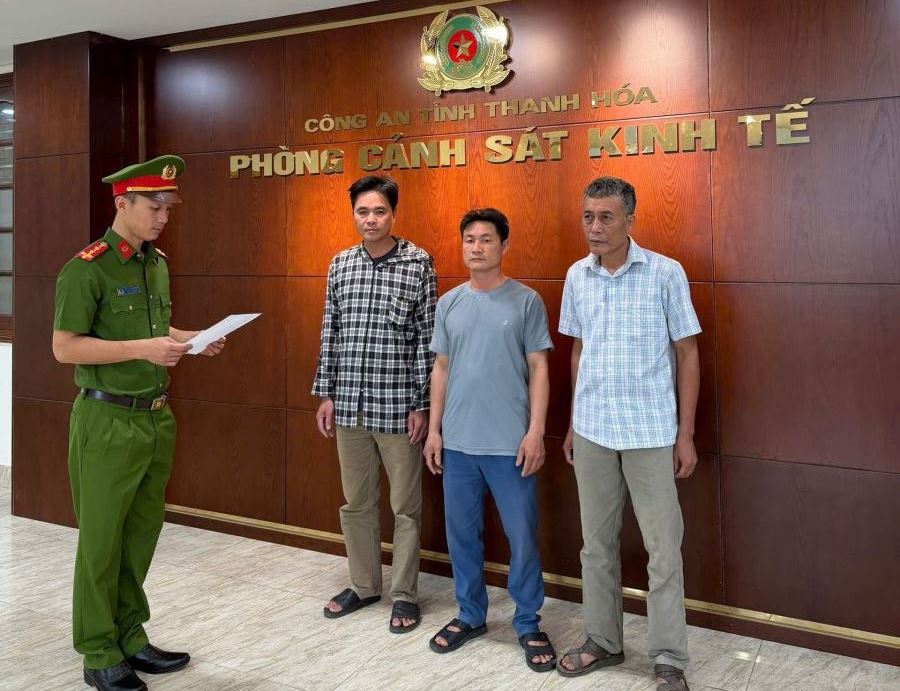 Bán thịt lợn nhiễm dịch tả châu Phi, 3 đối tượng bị khởi tố- Ảnh 1.