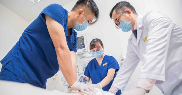 Chuyên gia hồi sức cấp cứu tiết lộ hậu trường những chuyến vận chuyển y tế xuyên biên giới