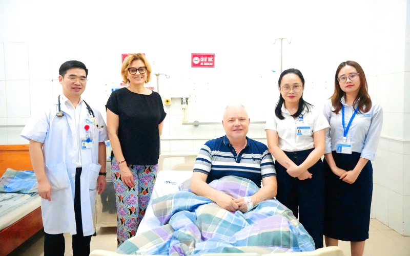 Cứu sống du khách Pháp bị nhồi máu cơ tim khi đang du lịch tại Quảng Ninh