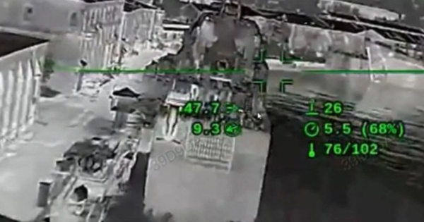 Đặc nhiệm Ukraine tập kích Crimea, phá hủy nhiều tàu chiến và tiêm kích Nga