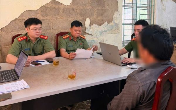 Xử phạt 7,5 triệu đồng người đàn ông chia sẻ thông tin xấu độc, xuyên tạc trên Facebook- Ảnh 1.