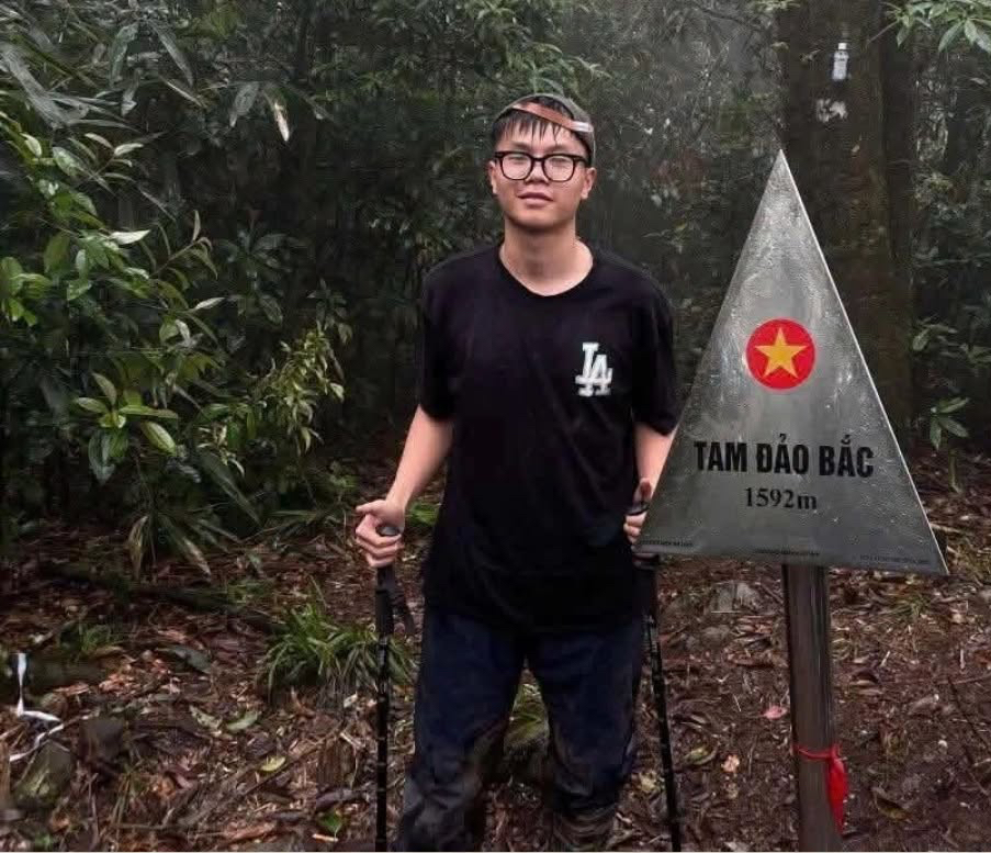 Đã tìm thấy nam sinh 19 tuổi mất tích khi leo núi Tam Đảo- Ảnh 1.