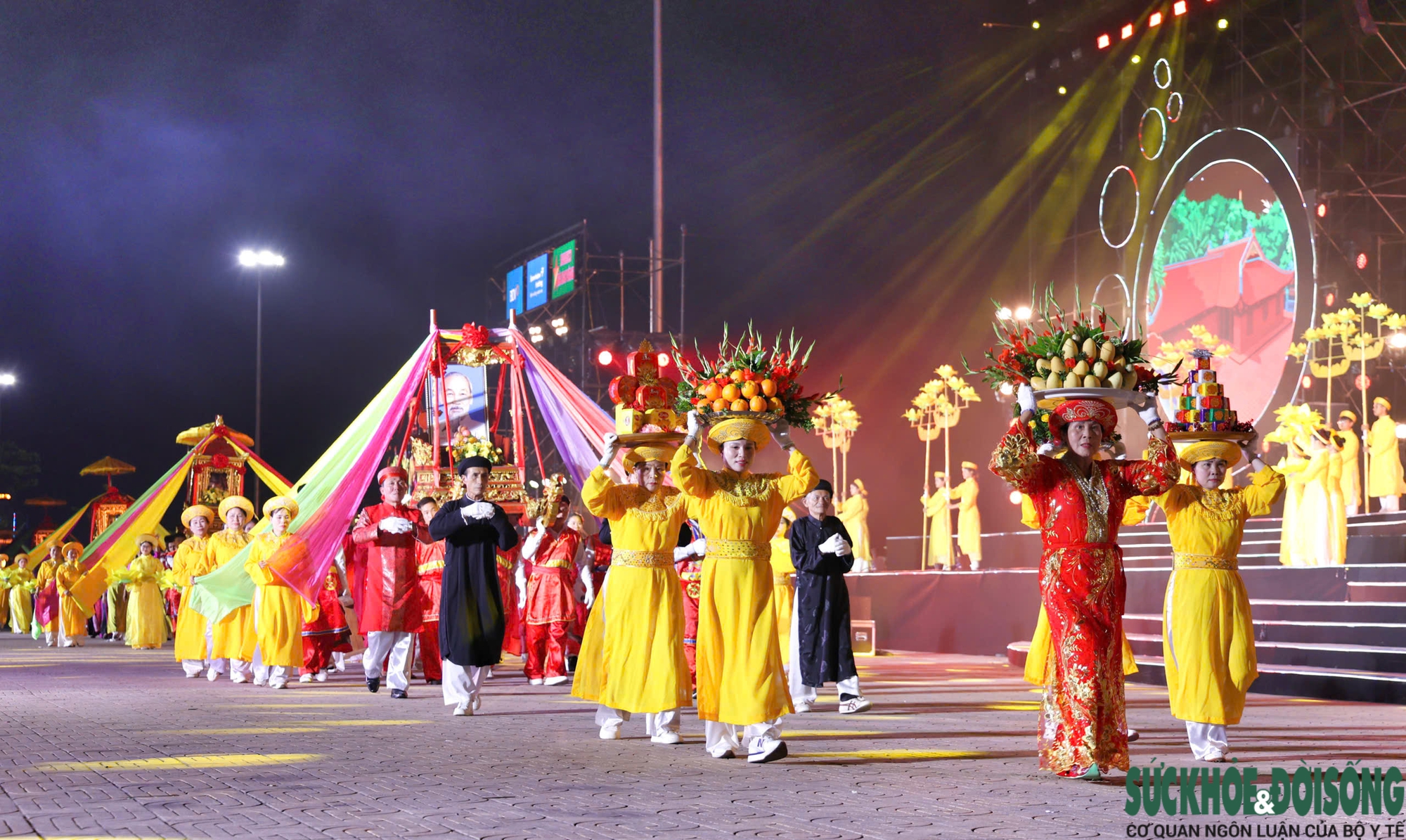 Festival biển Cửa Lò sôi động với 'Bốn mùa biển gọi'- Ảnh 3.