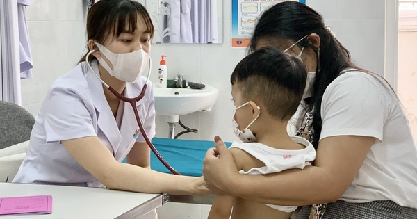 Giai đoạn khởi phát của bệnh tay chân miệng có biểu hiện gì?