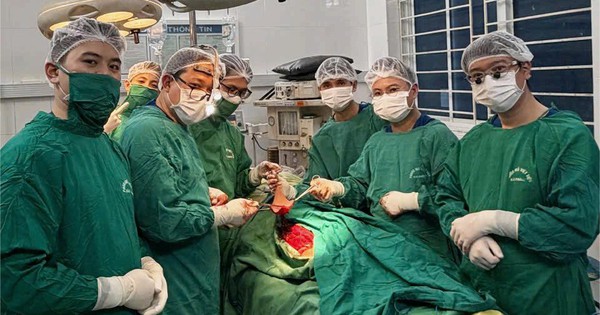 Bệnh viện Hữu nghị Việt Tiệp ứng dụng vi phẫu tái tạo bàn tay dập nát thành công