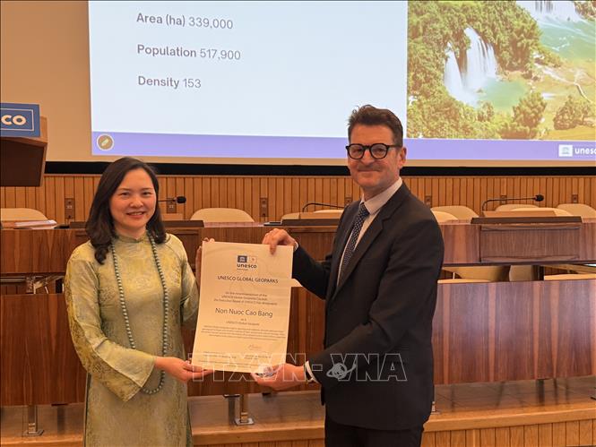 Công viên địa chất Non nước Cao Bằng tiếp tục được UNESCO vinh danh- Ảnh 3.