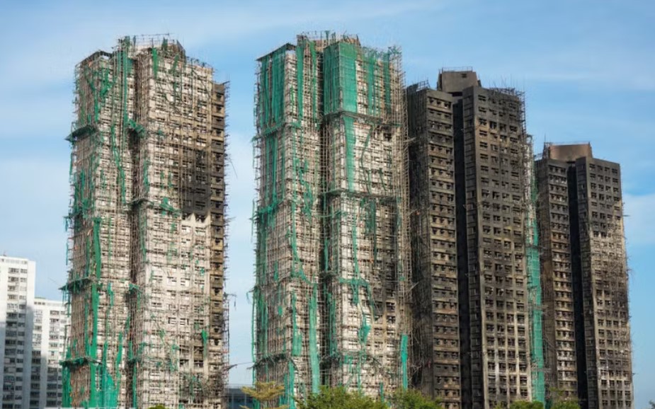 Hàng nghìn người được trở lại nhà sau thảm kịch cháy chung cư ở Hong Kong (Trung Quốc)