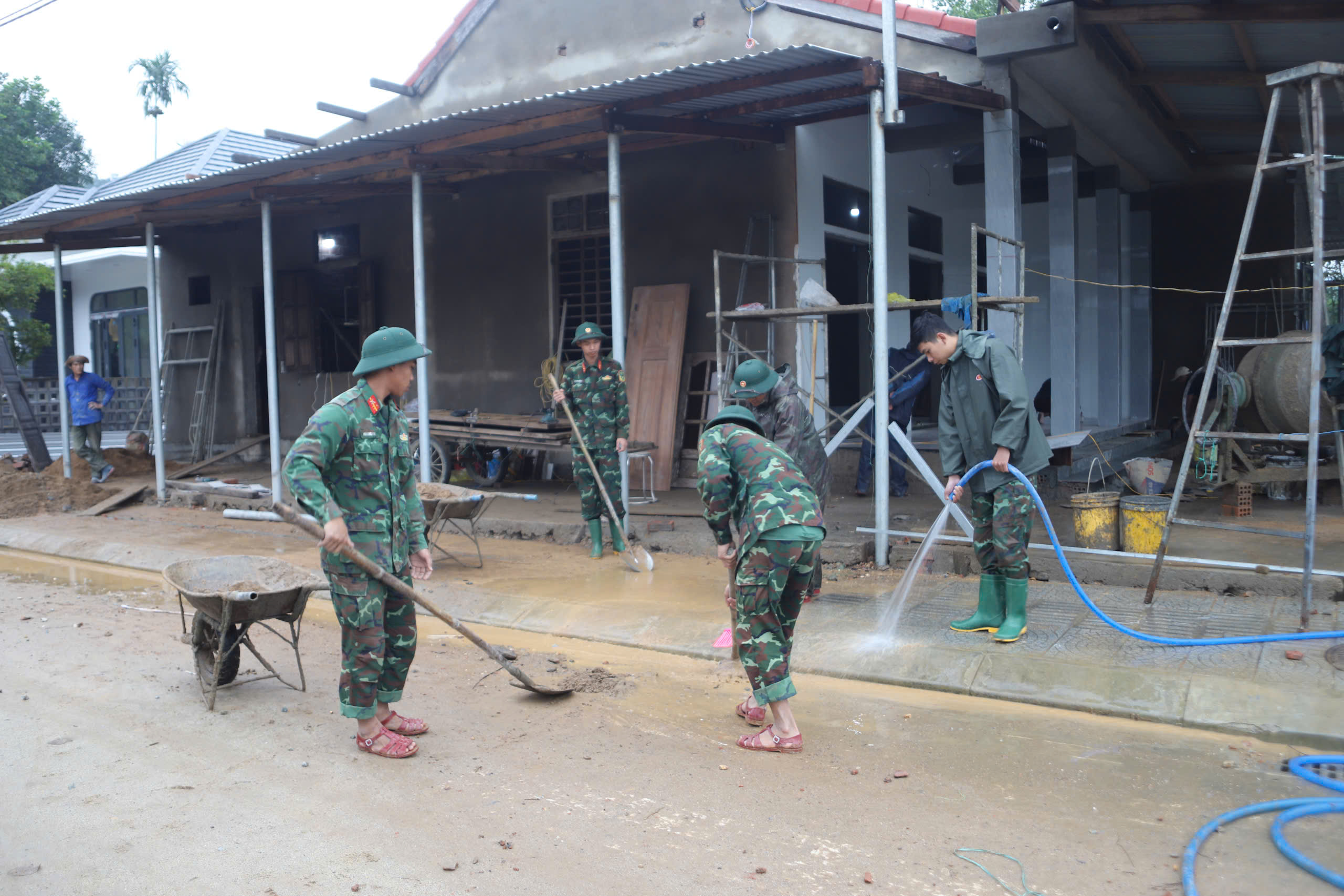 Huế triển khai xóa nhà tạm cho gia đình người hoạt động kháng chiến bị nhiễm chất độc hóa học- Ảnh 2.