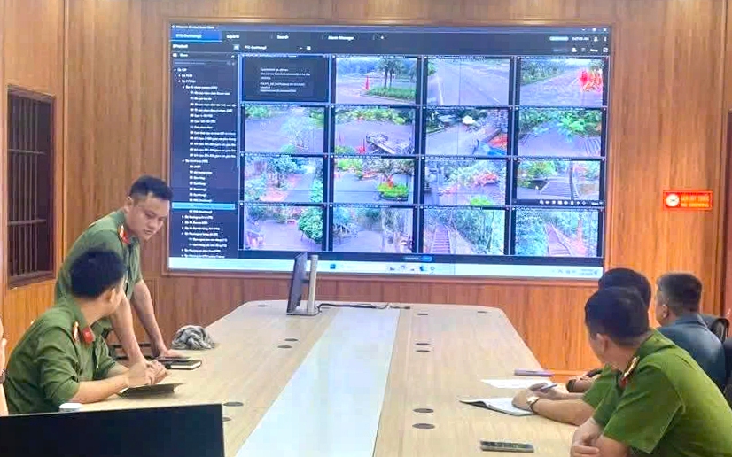 11 tổ y tế túc trực tại Đền Hùng, sẵn sàng hỗ trợ người dân - Ảnh 2.