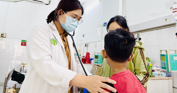 Truy xuất nguồn thực phẩm sau vụ 46 người nghi ngộ độc tại Trường TH Đặng Thuỳ Trâm