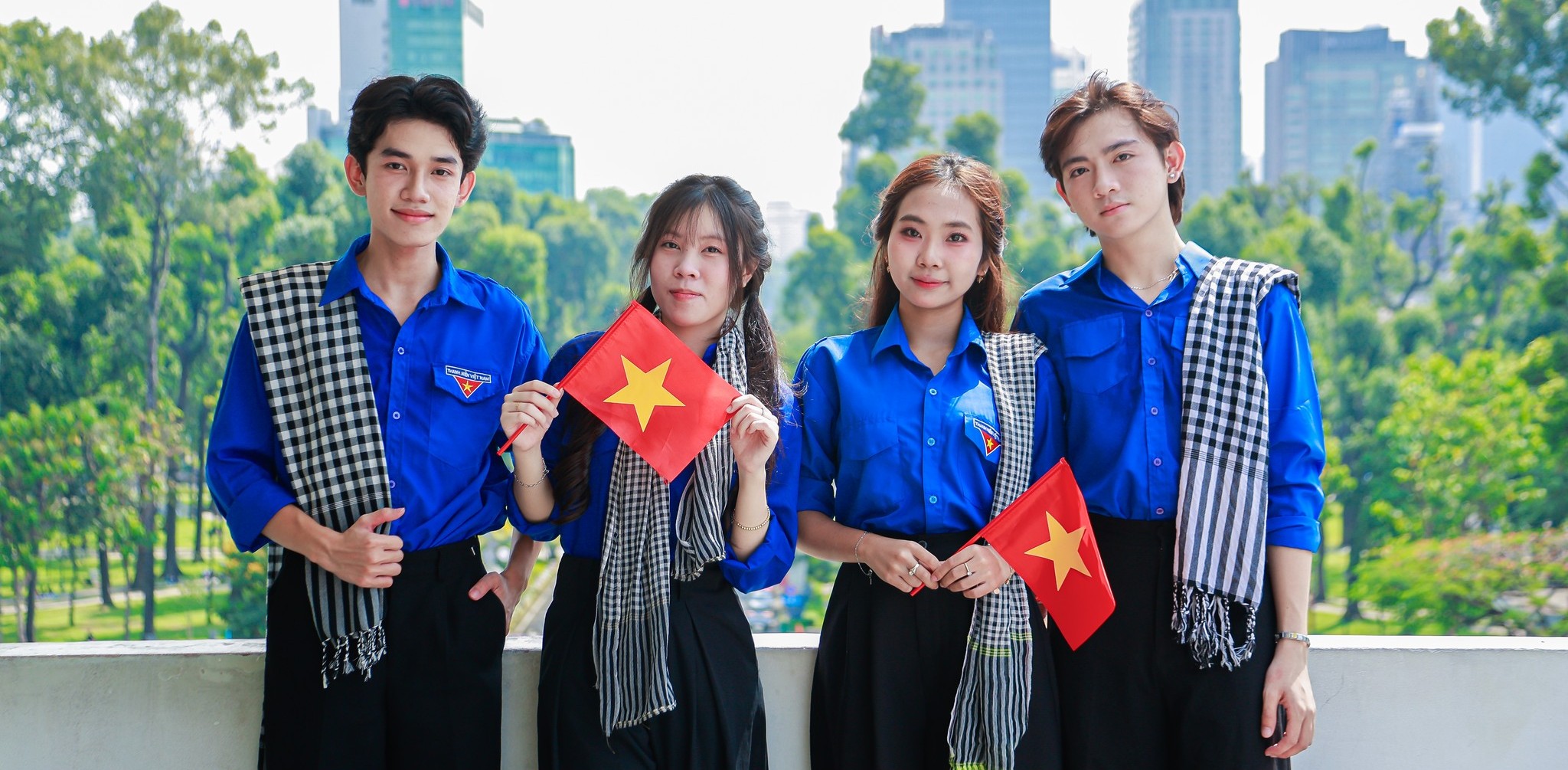 Người dân tấp nập mua vé tham quan, check-in Dinh Độc Lập dịp lễ 30/4- Ảnh 7.