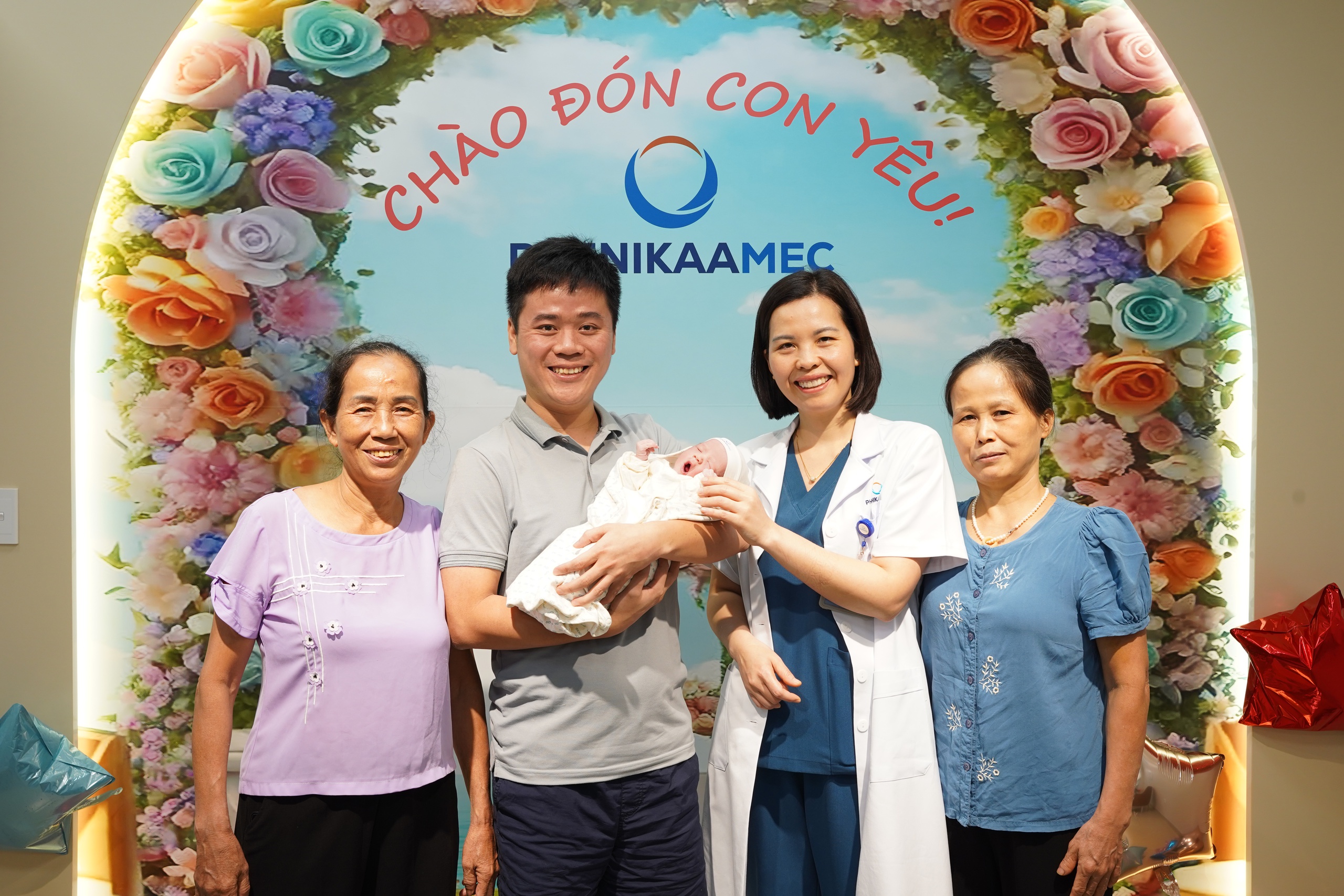 Nhiều sản phụ vượt hàng nghìn km tìm cơ hội giữ con tại Trung tâm Y học bào thai PhenikaaMec- Ảnh 4.