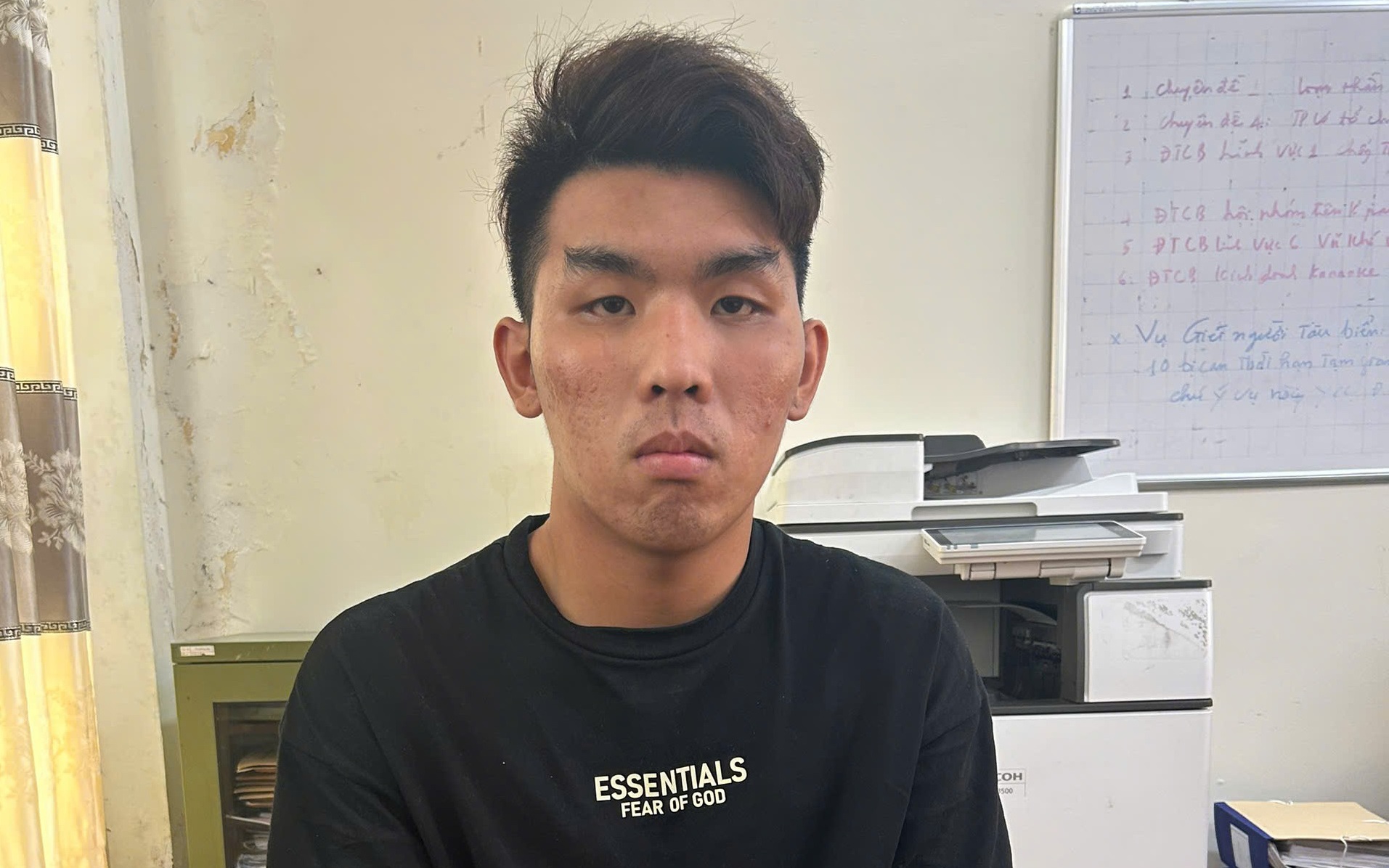 Bắt nhanh đối tượng trộm xe máy trong chùa- Ảnh 3.