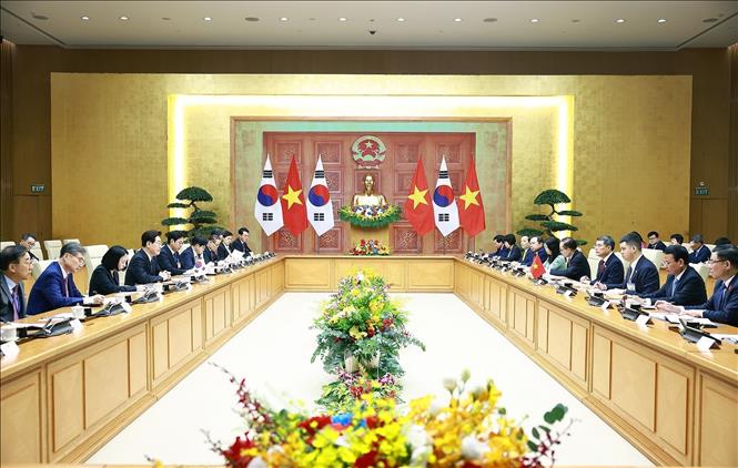 Thủ tướng Lê Minh Hưng hội kiến Tổng thống Hàn Quốc Lee Jae Myung- Ảnh 2.