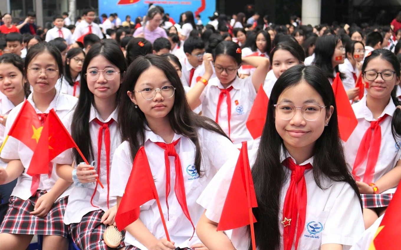 Đề xuất cấm môn liên kết xen giờ chính và kỳ vọng trút gánh nặng của phụ huynh- Ảnh 2.