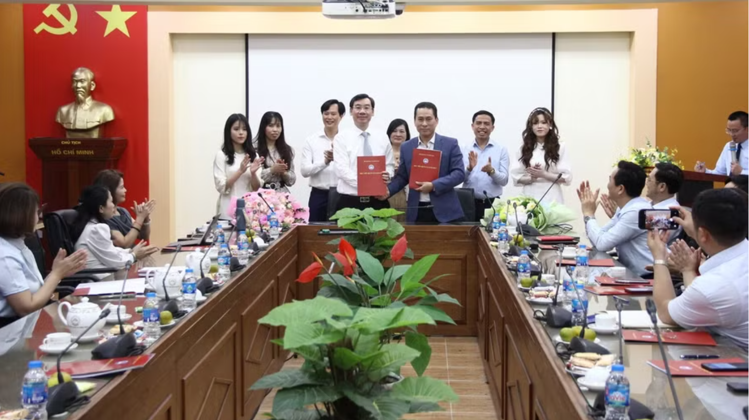 Học viện Quản lý giáo dục đẩy mạnh trải nghiệm nghề nghiệp ngành Tâm lý và Giáo dục đặc biệt- Ảnh 1.