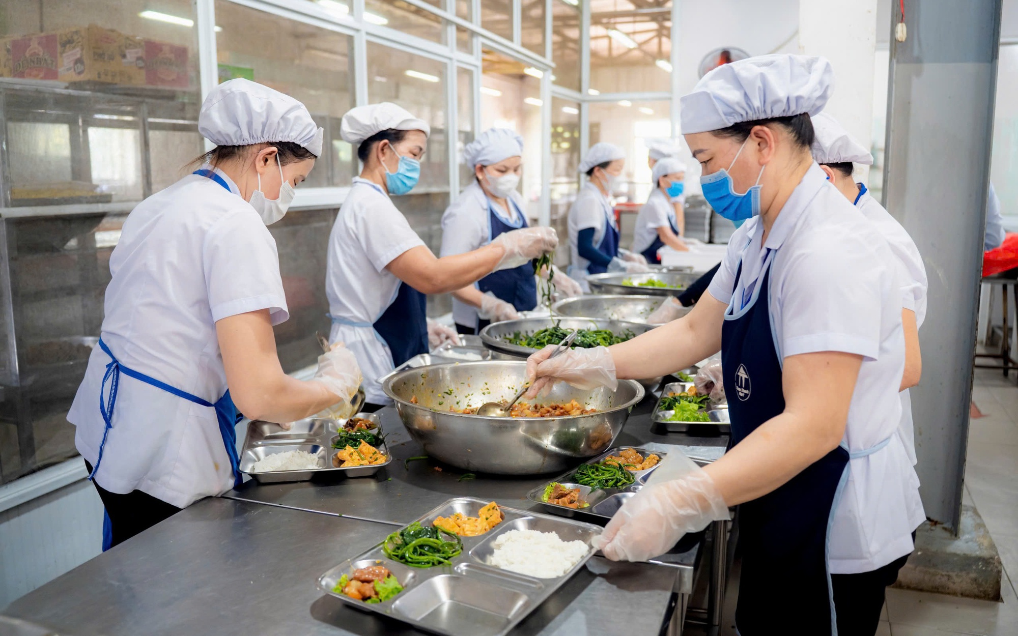 Siết quản lý, tăng cường hậu kiểm an toàn thực phẩm để bảo vệ sức khỏe người dân từ bữa ăn hằng ngày