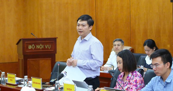 Bộ Chính trị thống nhất phương án điều chỉnh mức lương cơ sở lên 2,53 triệu đồng