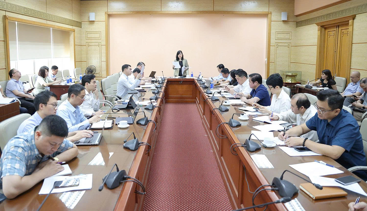 Bộ trưởng Đào Hồng Lan: Đẩy mạnh thực thi Nghị quyết 57-NQ/TW gắn với đột phá, đổi mới sáng tạo công tác y tế- Ảnh 9.