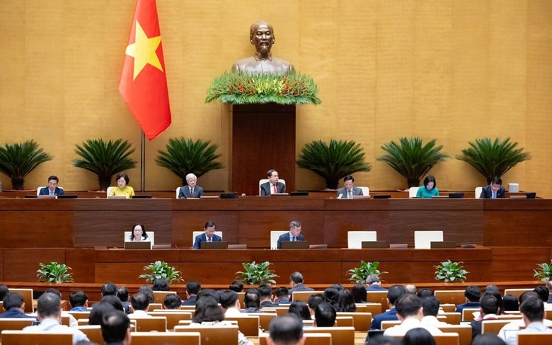 ĐBQH đề xuất tăng lương cơ sở lên 2,65–2,7 triệu đồng/tháng - Ảnh 3.