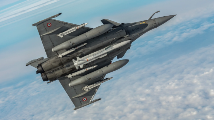 Tiêm kích hạt nhân Pháp áp sát Nga- Ảnh 1.