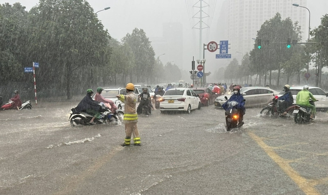 Những khu vực có mưa dông, lốc sét mạnh nhất chiều tối nay- Ảnh 1.