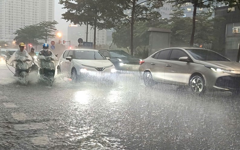 Miền Bắc sẽ đón thêm 2 đợt mưa dông trong kỳ nghỉ lễ dài ngày