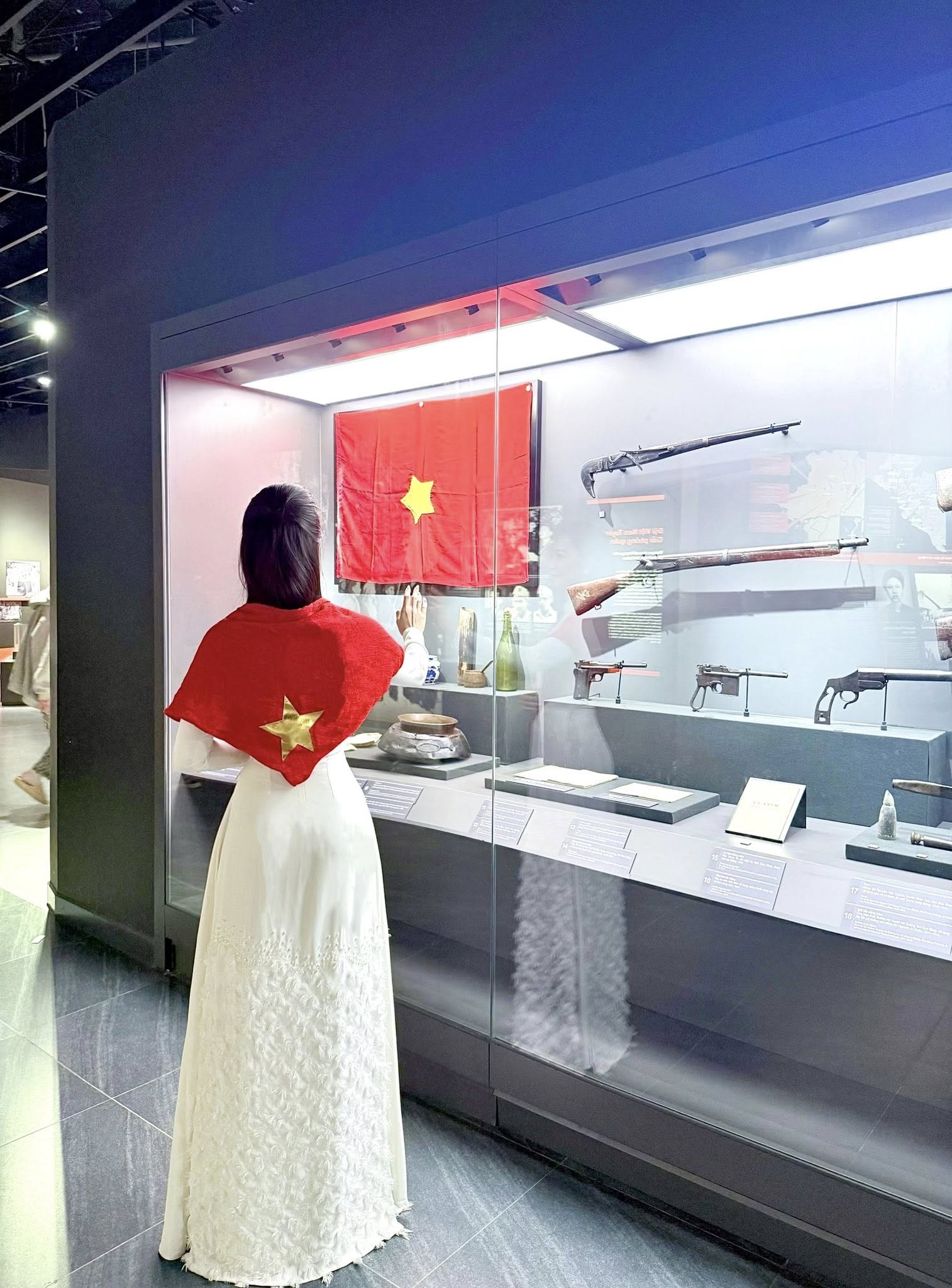 Từ Quảng Ninh ra Hà Nội 'check-in' 30/4 để tìm khoảnh khắc tự hào- Ảnh 2.