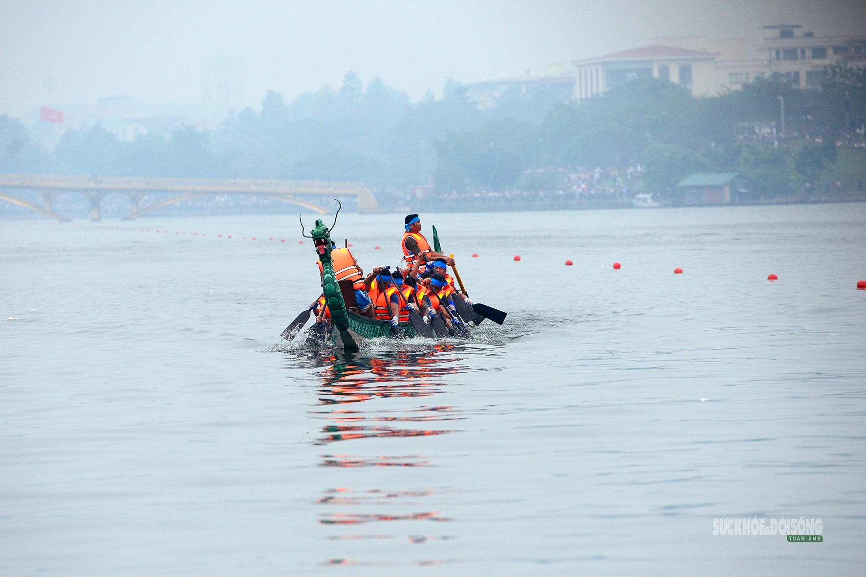 Những nhịp chèo dậy sóng hồ Văn Lang dịp Giỗ Tổ- Ảnh 8.