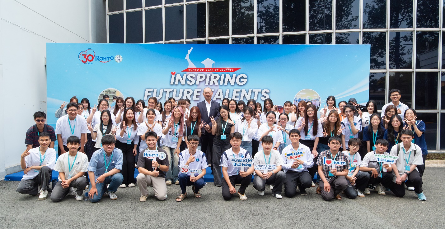 Rohto-Mentholatum Việt Nam 2026: Đồng hành, truyền cảm hứng cho các tài năng trẻ trong hành trình 30 năm rực rỡ- Ảnh 2.