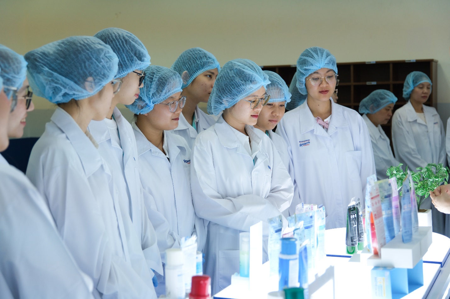 Rohto-Mentholatum Việt Nam 2026: Đồng hành, truyền cảm hứng cho các tài năng trẻ trong hành trình 30 năm rực rỡ- Ảnh 3.