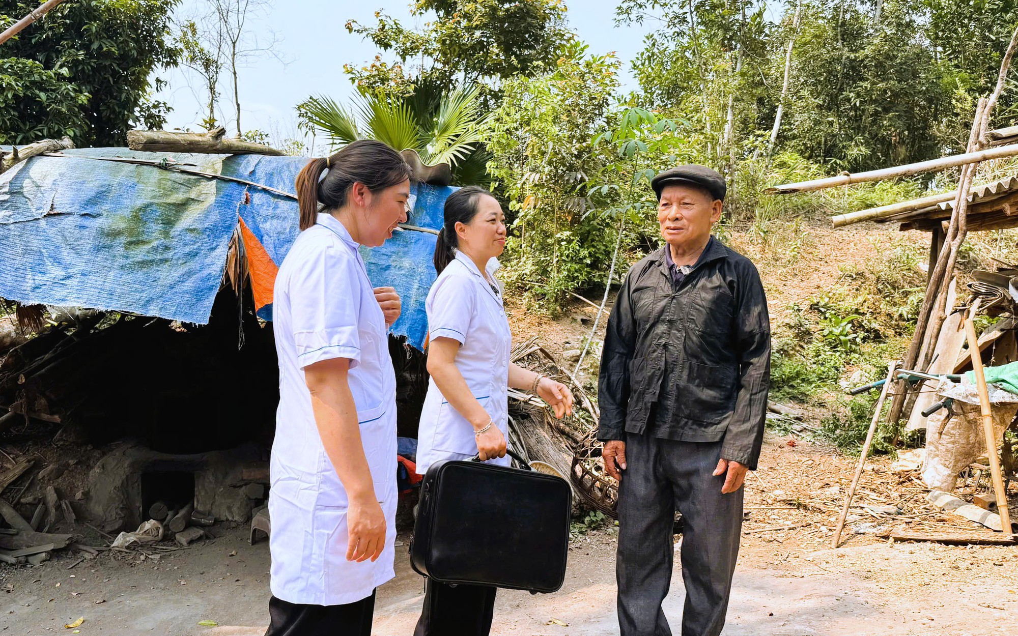 Phối hợp liên viện, cứu sống bệnh nhân đứt động mạch cánh tay- Ảnh 3.