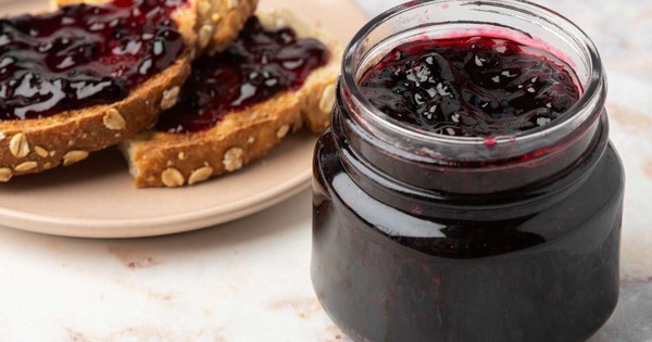 Cách dùng quả dâu tằm hỗ trợ giấc ngủ