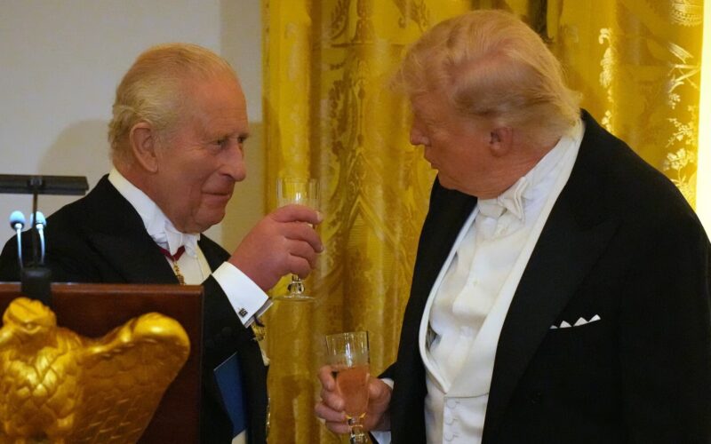 Quốc yến chiêu đãi Hoàng gia Anh của ông Trump có gì?
