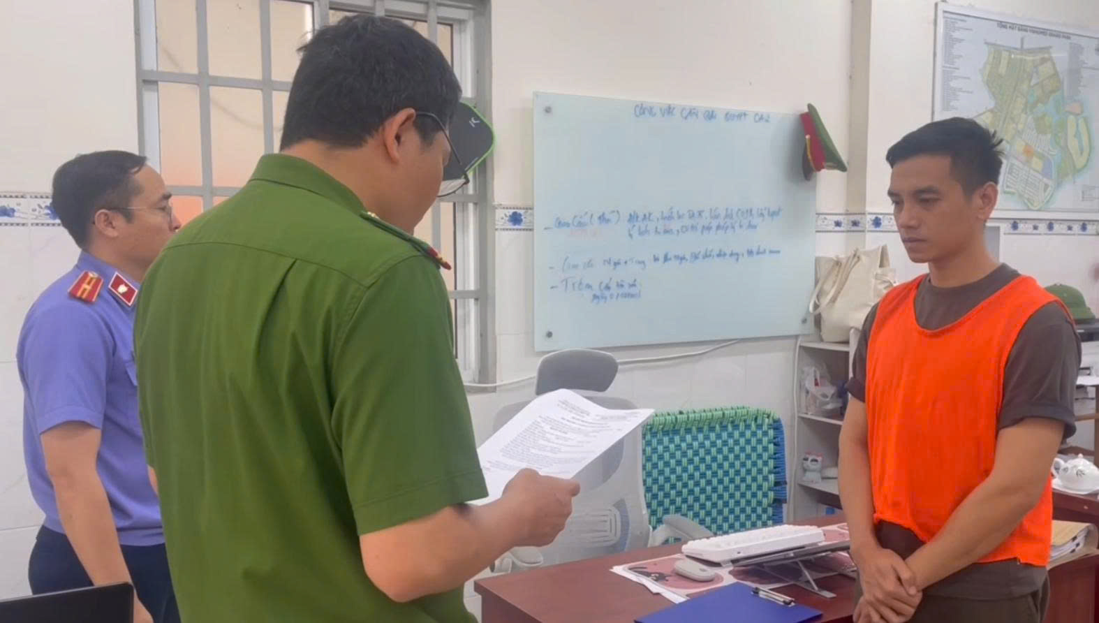 'Master Dũng Văn' bị bắt vì lừa đảo tâm linh- Ảnh 1.