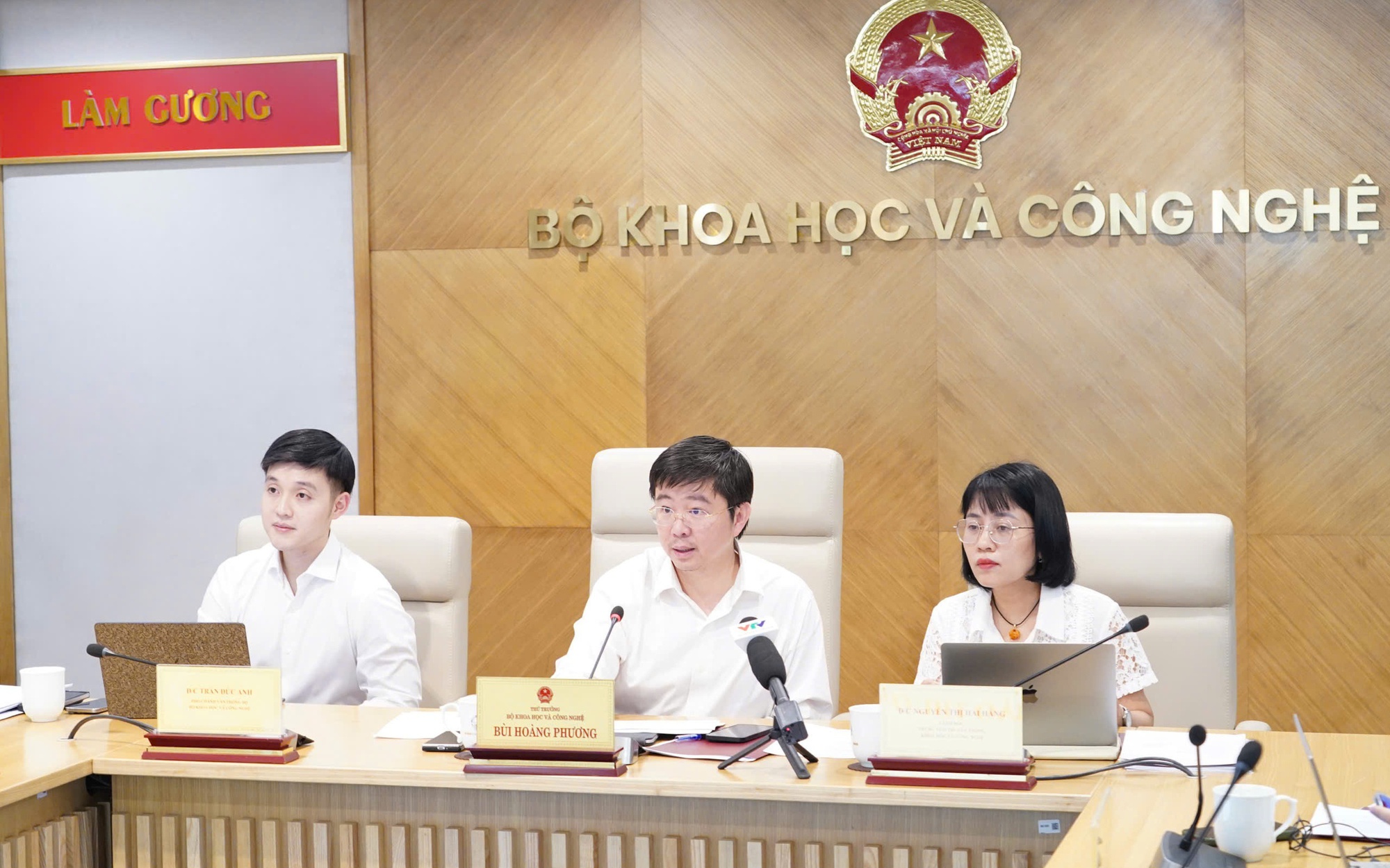 GS Phùng Hồ Hải nhận giải thưởng danh giá cho những nghiên cứu Toán học xuất sắc- Ảnh 2.