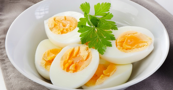 Thời điểm tốt nhất ăn trứng để giảm cân, giảm mỡ