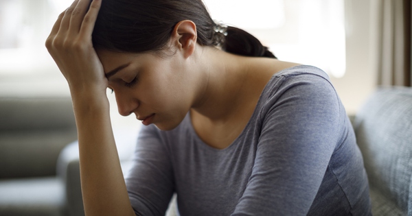 10 triệu chứng tiền mãn kinh bất ngờ hơn cả bốc hỏa