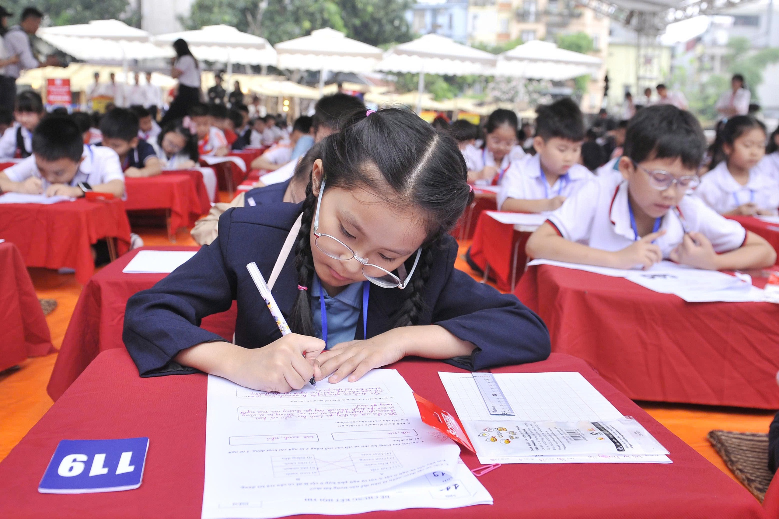348 học sinh tranh tài tại Chung kết 'Trạng Nguyên nhỏ tuổi' và Trạng Nguyên 'Nét chữ - Nết người'- Ảnh 3.