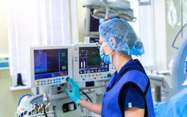 Bộ Y tế: Không được từ chối, chậm trễ cấp cứu người bệnh dịp nghỉ lễ- Ảnh 2.