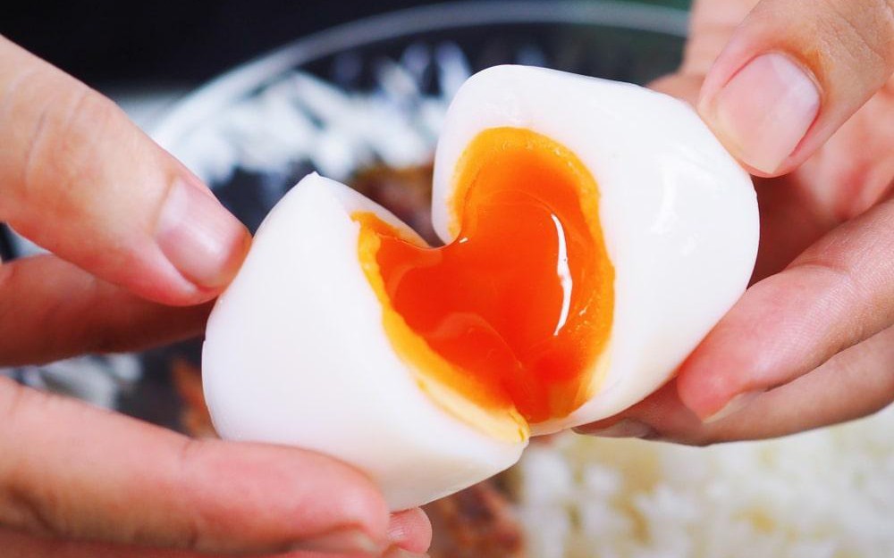 4 nhóm người không nên ăn trứng lòng đào- Ảnh 2. 4 nhóm người không nên ăn trứng lòng đào- Ảnh 2.