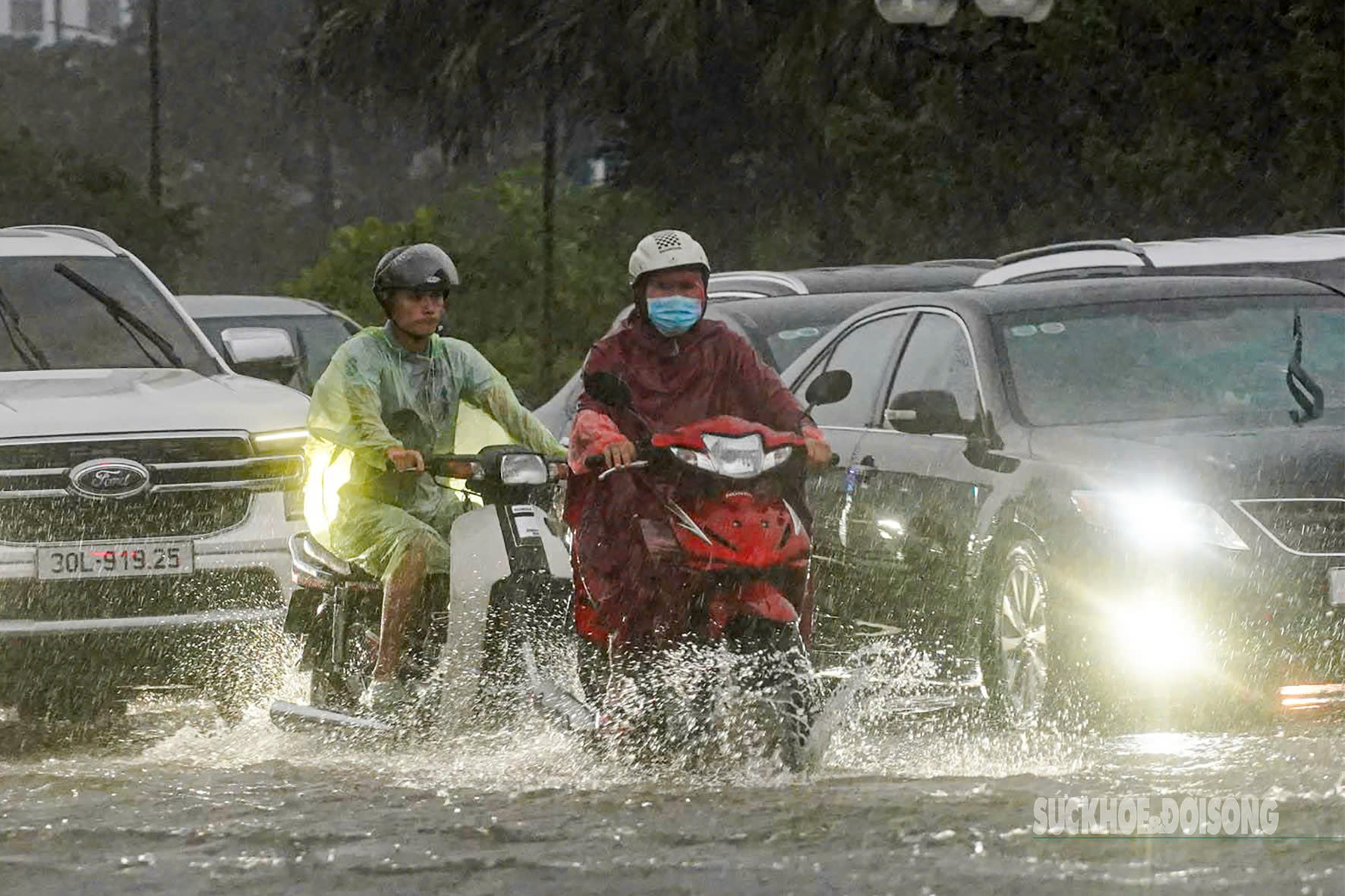 Cảnh báo mưa lớn, nguy cơ ngập cục bộ trong ngày 28 và 29/4- Ảnh 1.
